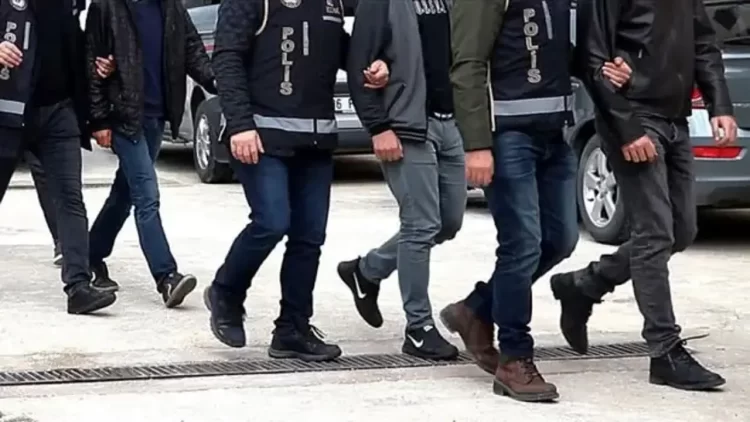 Muş merkezli 5 ilde düzenlenen bahis operasyonunda 26 kişi tutuklandı! mus merkezli 5 ilde duzenlenen bahis operasyonunda 26 kisi tutuklandi habermeydan