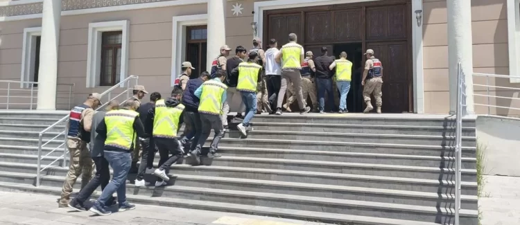 mus merkezli dolandiricilik operasyonu 5 ilde 7 kis gozaltinda habermeydan e1781021098825