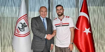 Samsunspor, Fatih Kaya'yı kadrosuna kattı! Samsunspor, Fatih Kaya’yı kadrosuna kattı!