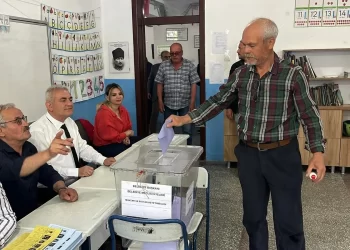 3 ilde 6 beldede ara seçim heyecanı: Sandıklar 08.00’de açıldı 3 ilde 6 beldede ara seçim heyecanı: Sandıklar 08.00’de açıldı