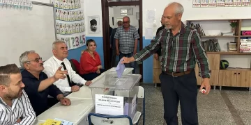3 ilde 6 beldede ara seçim heyecanı: Sandıklar 08.00’de açıldı 3 ilde 6 beldede ara seçim heyecanı: Sandıklar 08.00’de açıldı