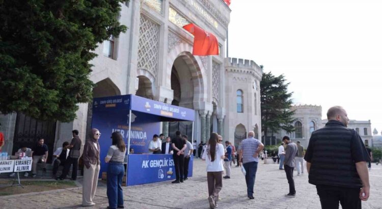 39 ilçede sınava girecek adaylar için "Sınav Giriş Belgesi Çıktı Noktası" oluşturuldu 39 ilçede sınava girecek adaylar için "Sınav Giriş Belgesi Çıktı Noktası" oluşturuldu.