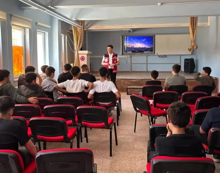 Sinop Durağan'da, öğrencilere siber güvenlik eğitimi! sinop duraganda ogrencilere siber guvenlik egitimi habermeydan e1781617452451