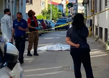 Sinop'ta, 4. kattan düşen yaşlı adam hayatını kaybetti! Sinop’ta, 4. kattan düşen yaşlı adam hayatını kaybetti!