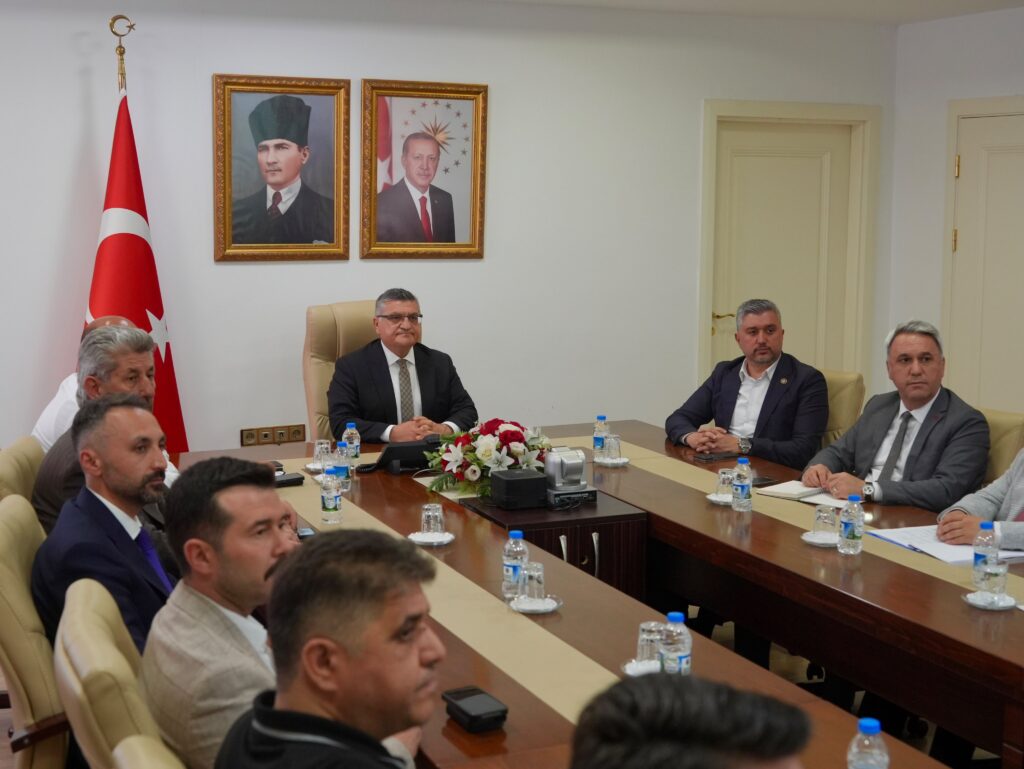 Sinop'ta, Demiryolu Projesi Masaya Yatırıldı! sinopta demiryolu projesi masaya yatirildi habermeydan