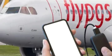 Uçakta powerbank paniği: Ankara-İzmir seferinde yolcular tahliye edildi