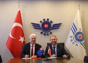 Türkiye ile Yeni Zelanda havacılık alanında mutabakat zaptı imzaladı Türkiye ile Yeni Zelanda havacılık alanında mutabakat zaptı imzaladı