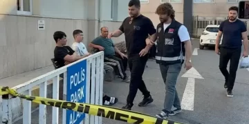 İstanbul merkezli 'usulsüz iskan' operasyonunda 27 şüpheli adliyeye sevk edildi İstanbul merkezli ‘usulsüz iskan’ operasyonunda 27 şüpheli adliyeye sevk edildi
