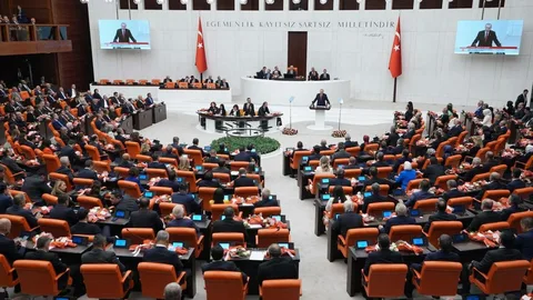 12. Yargı Paketi TBMM Gündeminde! Duruşma Süreleri Kısalacak, IBAN Dolandırıcılığına Yeni Düzenleme Geliyor 12 Yargi Paketi habermeydan