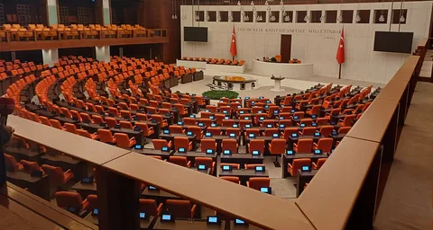12. Yargı Paketi Resmen Yürürlükte! Miras, İcra, İstinaf ve IBAN Düzenlemesinde Kritik Değişiklikler 12 Yargi Paketi1 habermeydan