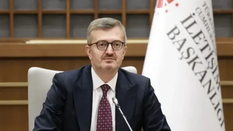 Burhanettin Duran’dan 15 Temmuz’un 10. yılı için medya ve akademiye çağrı 15 Temmuz habermeydan