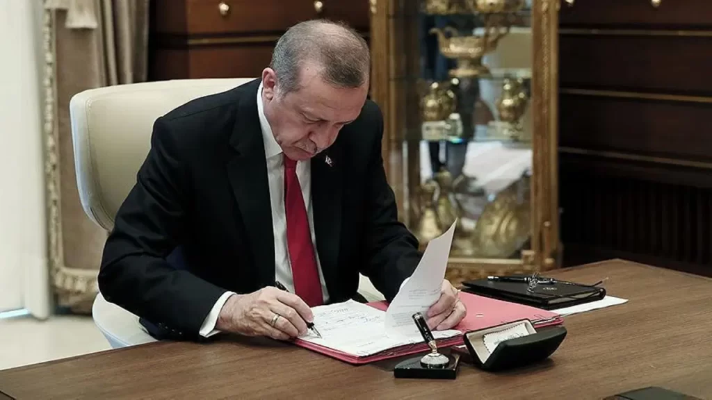 Cumhurbaşkanı Erdoğan'ın İmzasıyla 8 Üniversiteye Rektör Atandı 8 Universiteye Rektor Atandi habermeydan