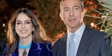 Ali Koç'un eşi Nevbahar Koç, Boğaz'daki yalısının kapılarını açtı! Ali Koç’un eşi Nevbahar Koç, Boğaz’daki yalısının kapılarını açtı!