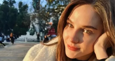 Alina Boz Üniversite mezunu oldu Alina Boz universite mezunu oldu habermeydan