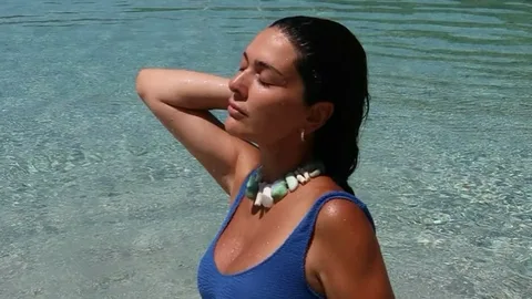 Bergüzar Korel'den bikinili pozlar Berguzar Korelden bikinili pozlar habermeydan