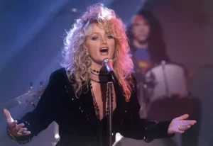Bonnie Tyler kimdir? Kaç yaşında ve nereli? Neden öldü? Bonnie Tyler kimdir habermeydan