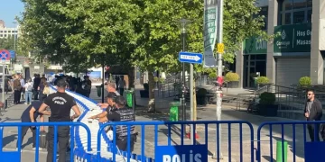 Çankaya Belediyesi'ne Operasyon: Başkan Hüseyin Can Güner Dahil 36 Kişi Hakkında Gözaltı Kararı Çankaya Belediyesi’ne Operasyon: Başkan Hüseyin Can Güner Dahil 36 Kişi Hakkında Gözaltı Kararı