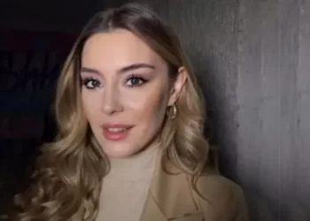 Ege Kökenli'nden kızına gelen yorumlara sert tepki Ege Kökenli’nden kızına gelen yorumlara sert tepki