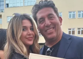Emre Kınay kızı Duru Kınay ile tatile çıktı