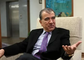 Enver Altaylı kimdir? Kaç yaşında ve nereli? Enver Altaylı kimdir? Kaç yaşında ve nereli?