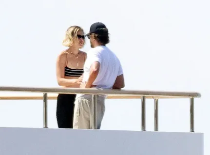 Gigi Hadid ile Bradley Cooper'dan romantik tatil Gigi Hadid Bradley Cooperdan romantik tatil habermeydan