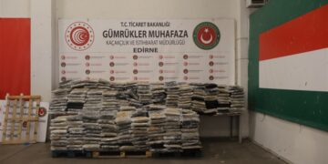 Gümrük Muhafaza'dan Kaçakçılığa Büyük Darbe! 6 Ayda 62,7 Milyar TL'lik Kaçak Eşya Ele Geçirildi Gümrük Muhafaza’dan Kaçakçılığa Büyük Darbe! 6 Ayda 62,7 Milyar TL’lik Kaçak Eşya Ele Geçirildi