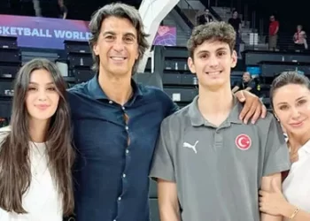 İbrahim Kutluay, Ömer'le ilgili açtığı davadan vazgeçti İbrahim Kutluay, Ömer’le ilgili açtığı davadan vazgeçti