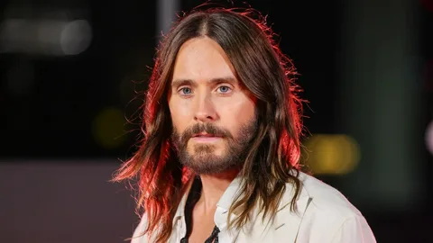Jared Leto cinsel saldırıyla suçlandı Jared Leto cinsel saldiriyla suclandi habermeydan