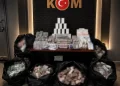 Fatih'te Kaçak İlaç Operasyonu: 98 Binin Üzerinde Tıbbi İlaç Ele Geçirildi Fatih’te Kaçak İlaç Operasyonu: 98 Binin Üzerinde Tıbbi İlaç Ele Geçirildi