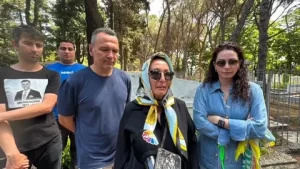 Kemal Sunal vefatının 26. yılında anıldı Kemal Sunal vefatinin 26 yilinda anildi1 habermeydan