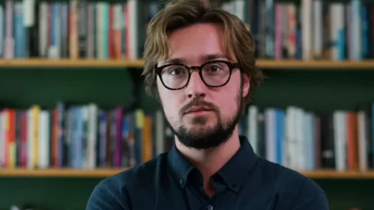 Prestijli Booker Ödülü listesinde yer alan Kenan Orhan kimdir? Kenan Orhan kimdir habermeydan