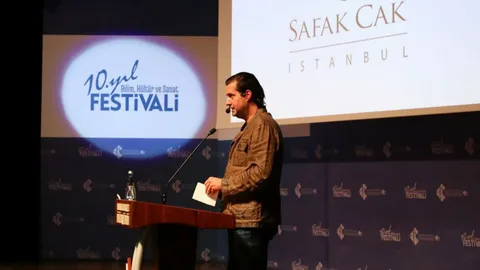 Konuşanlar Şafak Çak kimdir? Kaç yaşında, evli mi? Konusanlar safak cak kimdir habermeydan