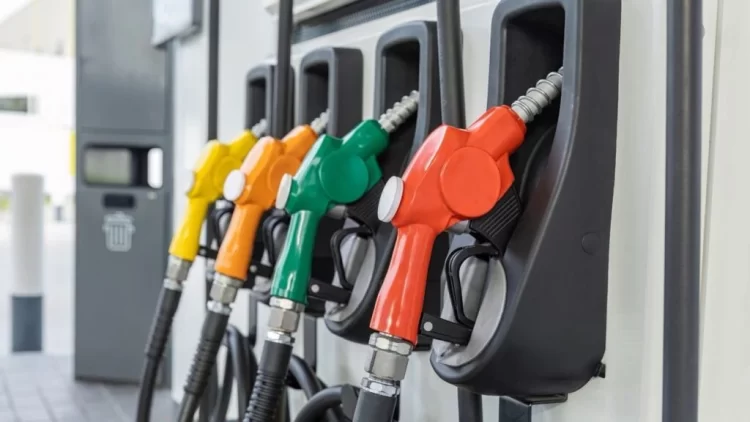Motorine Büyük İndirim Geliyor! Litre Fiyatı 3 TL'ye Yakın Düşecek Motorine Buyuk Indirim habermeydan