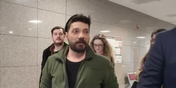 Oğuzhan Uğur gözaltına alındı Oğuzhan Uğur gözaltına alındı