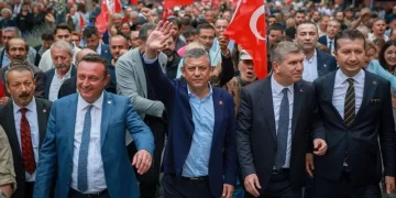 CHP'de Tarihi Ayrılık! Özgür Özel ve Çok Sayıda Milletvekili İstifa Etti, Yeni Parti İçin Geri Sayım CHP’de Tarihi Ayrılık! Özgür Özel ve Çok Sayıda Milletvekili İstifa Etti, Yeni Parti İçin Geri Sayım