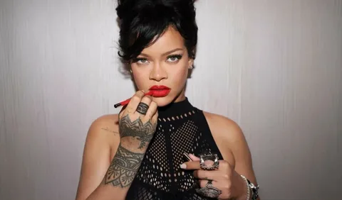 Rihanna Türkiye'den o havalimanını takibe aldı Rihanna Turkiyeden o havalimanini takibe aldi habermeydan