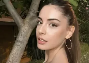 Kızılcık Şerbeti’nin Çimen’i Selin Türkmen’den olay bikinili paylaşım