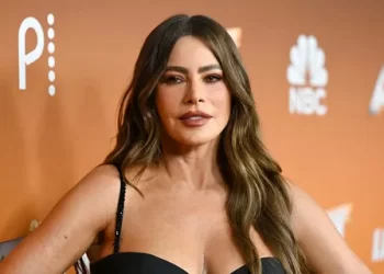 Sofia Vergara bikinili pozuyla gündem oldu Sofia Vergara bikinili pozuyla gündem oldu