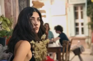 Tuba Buyukustun zor gunlerini anlatti1 habermeydan