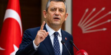 Avrupa'dan Yeni Parti'ye Destek Yağdı: Pedro Sanchez ve SPD Lideri'nden Özgür Özel'e Mesaj Avrupa’dan Yeni Parti’ye Destek Yağdı: Pedro Sanchez ve SPD Lideri’nden Özgür Özel’e Mesaj