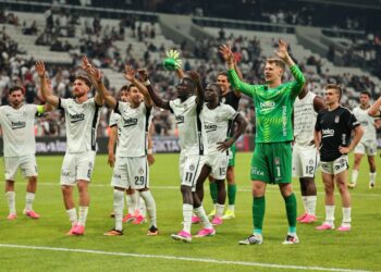 Beşiktaş, Midtjylland'a 1 Attı Avantajı Kaptı! Beşiktaş, Midtjylland’a 1 Attı Avantajı Kaptı!