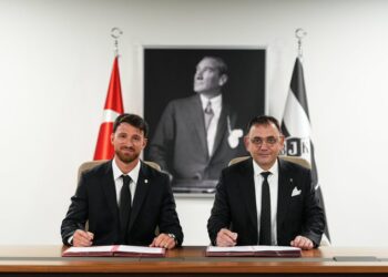 Beşiktaş, Salih Özcan'ı renklerine kattı! Beşiktaş, Salih Özcan’ı renklerine kattı!