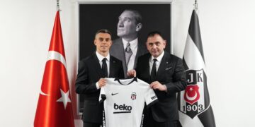 Beşiktaş'tan, Leandro Trossard için KAP açıklaması! Beşiktaş’tan, Leandro Trossard için KAP açıklaması!
