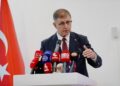 AK Parti'ye geçeceği iddialarına Cemil Tugay'dan yanıt AK Parti’ye geçeceği iddialarına Cemil Tugay’dan yanıt