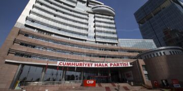 CHP İstanbul İl Kongresi davasında yeni erteleme: Karar çıkmadı CHP İstanbul İl Kongresi davasında yeni erteleme: Karar çıkmadı