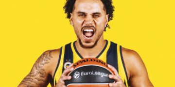 Fenerbahçe, Shane Larkin’i kadrosuna kattı!