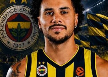 Fenerbahçe, Shane Larkin'i kadrosuna kattı! Fenerbahçe, Shane Larkin’i kadrosuna kattı!