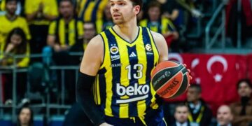 Fenerbahçe, Tarık Biberovic'e veda etti! Fenerbahçe, Tarık Biberovic’e veda etti!