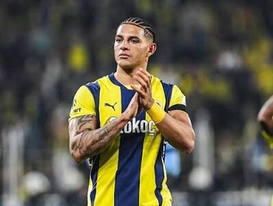 Fenerbahçe'de, Diego Carlos Krizi Çözüldü! fenerbahcede diego carlos krizi cozuldu habermeydan e1783250507689