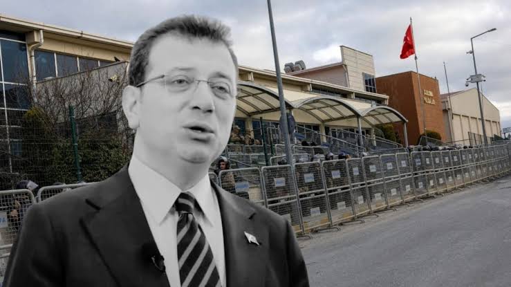 İBB'ye yönelik yolsuzluk soruşturmasında 63'üncü duruşma görüldü İBB'ye yönelik yolsuzluk soruşturmasında 63'üncü duruşma görüldü.